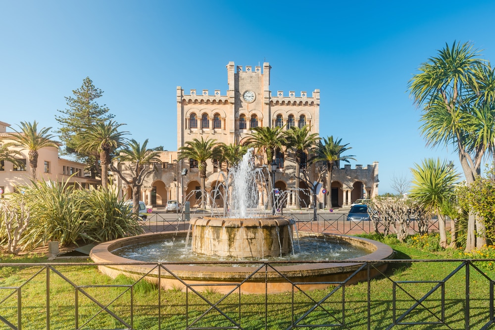 Fontana del Municipio di Ciutadella visitare le Isole Baleari