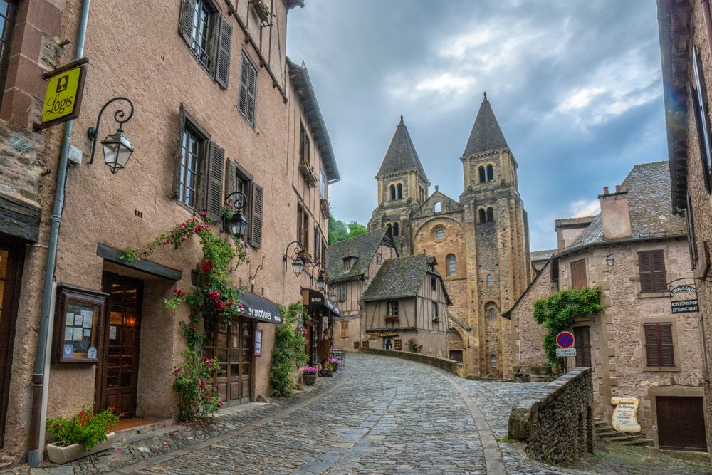 Conques, uno dei più bei villaggi medievali di Francia