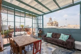 PENTHOUSE IN RESTORED c19th HOME
