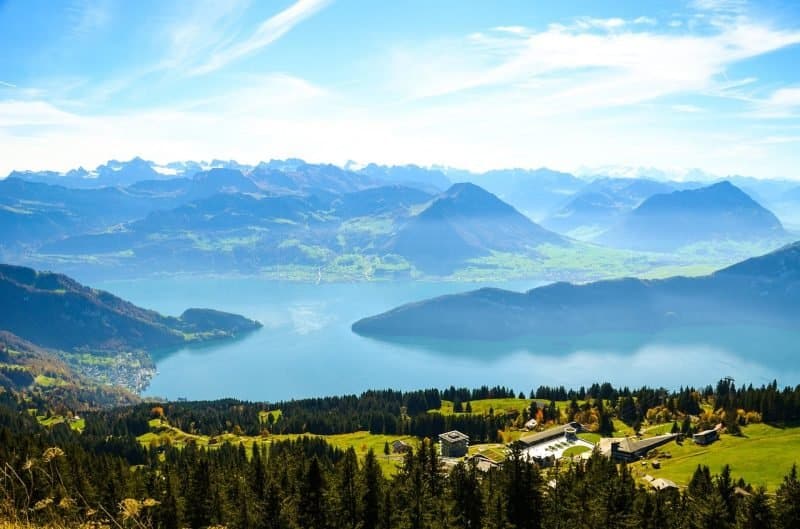 Lago dei Quattro Cantoni, luoghi più belli da visitare in Svizzera