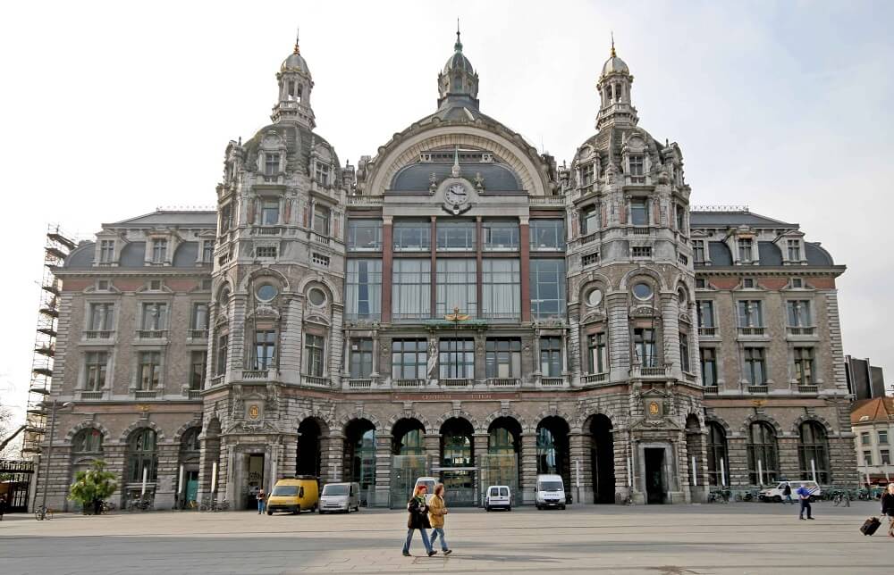 Stazione Centrale di Anversa - stazioni più belle del mondo
