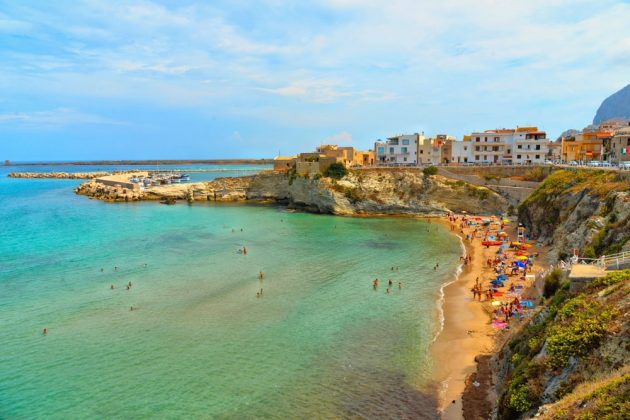 Le 10 spiagge più belle di Palermo