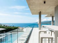 Maison d'architecte vue mer piscine chauffée