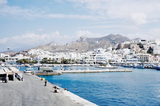 Come andare a Naxos da Mykonos in traghetto?