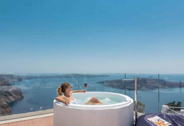 Gli 8 migliori hotel di lusso a Santorini